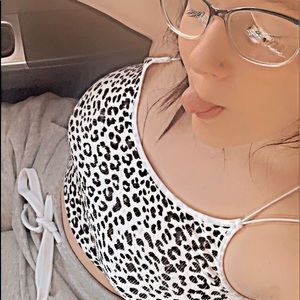 Meet your Posher, Veronica